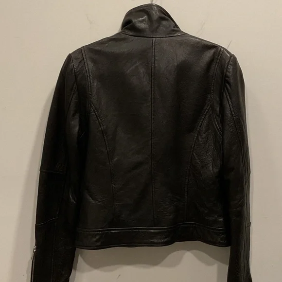 Andrew Marc Classic Black Leather Jacket - Picture 4 of 5